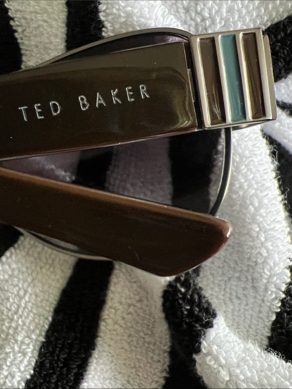 Ted Baker Teal and Black Sunglass Temple Arm with Logo - Picture 5 of 12
